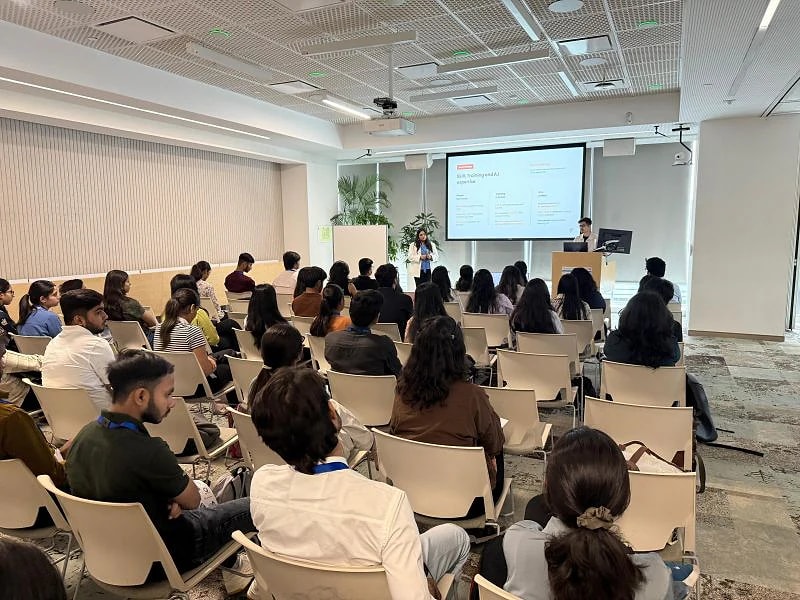 The audience during the founders' session